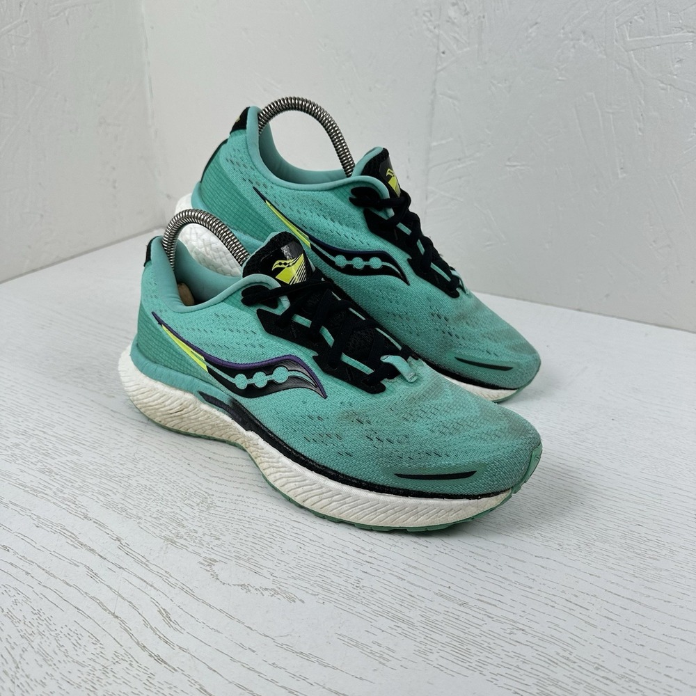 Saucony Triumph 19‎ Womens 9 Running Shoe S10678-26 Cool Mint Acid Sneakers Gym